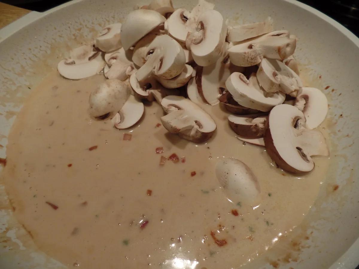 Rezept: Schweinefilet in Cognac-Sauce mit Rosenkohl und Kartoffelstampf Bild Nr. 9705 Schweinefilet in Cognac-Sauce mit Rosenkohl und Kartoffelstampf - Rezept - Bild Nr. 9705