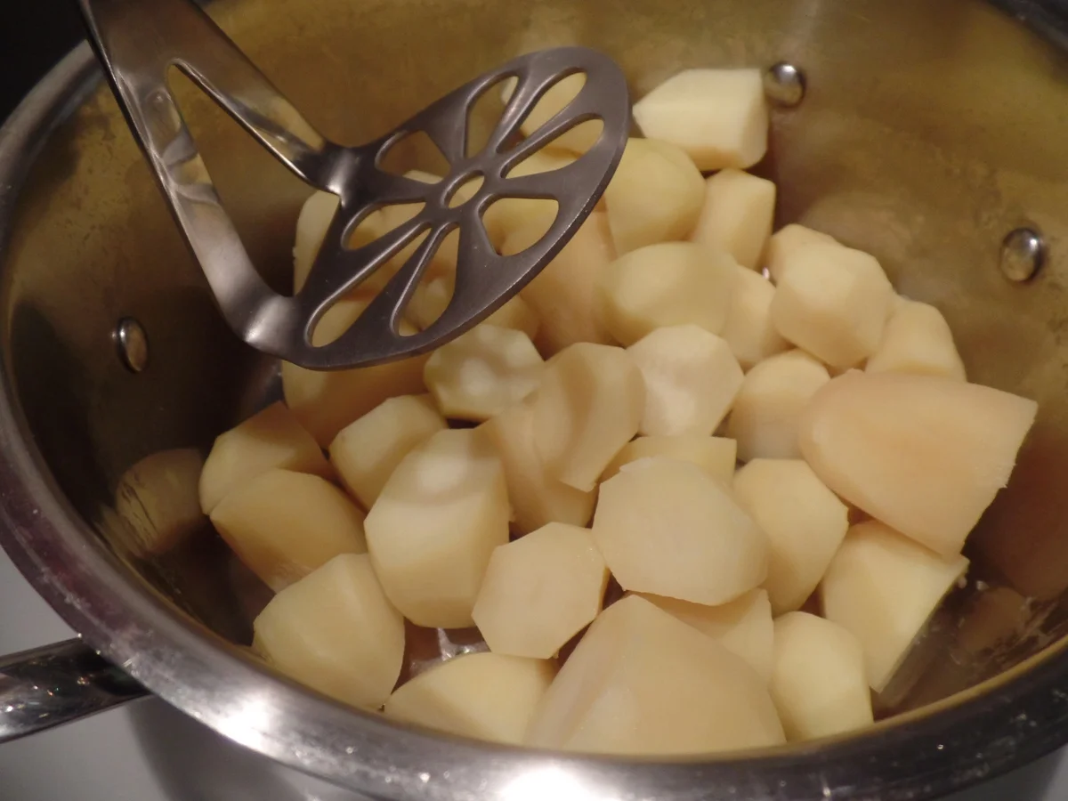 Rezept: Schweinefilet in Cognac-Sauce mit Rosenkohl und Kartoffelstampf Bild Nr. 9708 Schweinefilet in Cognac-Sauce mit Rosenkohl und Kartoffelstampf - Rezept - Bild Nr. 9708