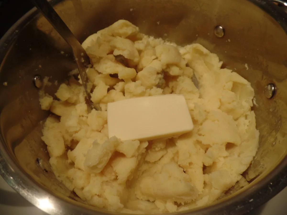 Rezept: Schweinefilet in Cognac-Sauce mit Rosenkohl und Kartoffelstampf Bild Nr. 9709 Schweinefilet in Cognac-Sauce mit Rosenkohl und Kartoffelstampf - Rezept - Bild Nr. 9709