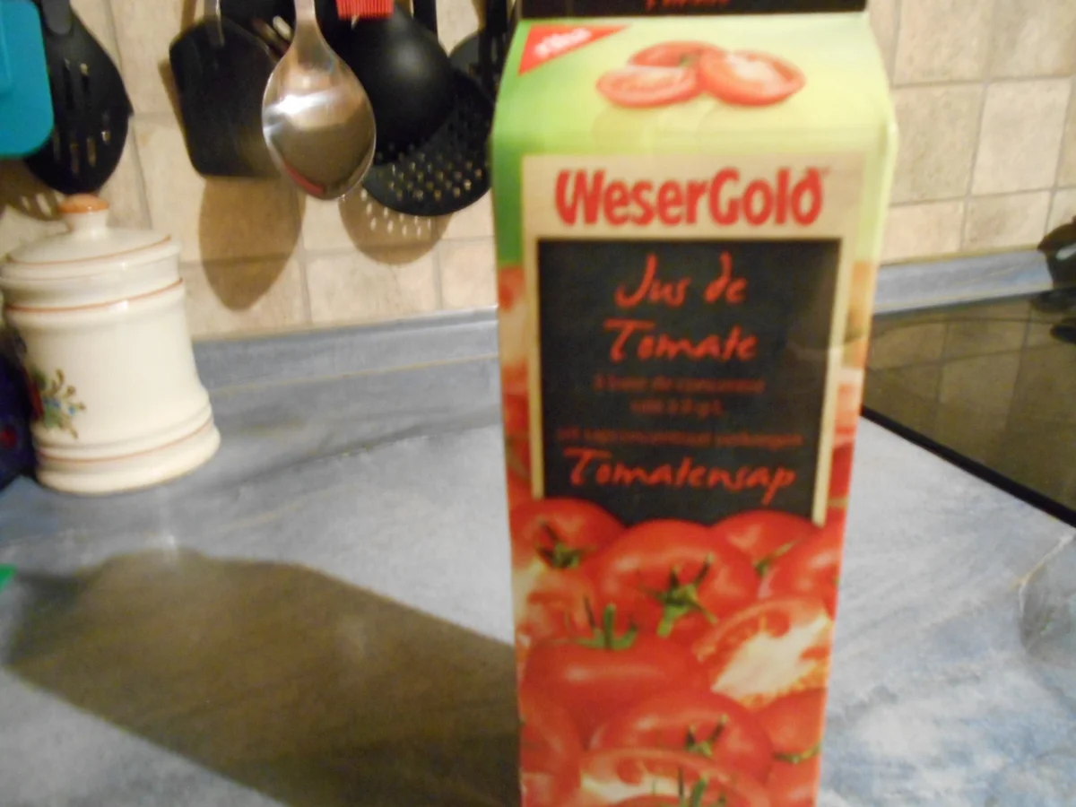 Rezept: Ein gesunder und vitaminreicher , entschlankender Tomatensaft.(appeticer) Bild Nr. 9704 Ein gesunder und vitaminreicher , entschlankender Tomatensaft.(appeticer) - Rezept - Bild Nr. 9704