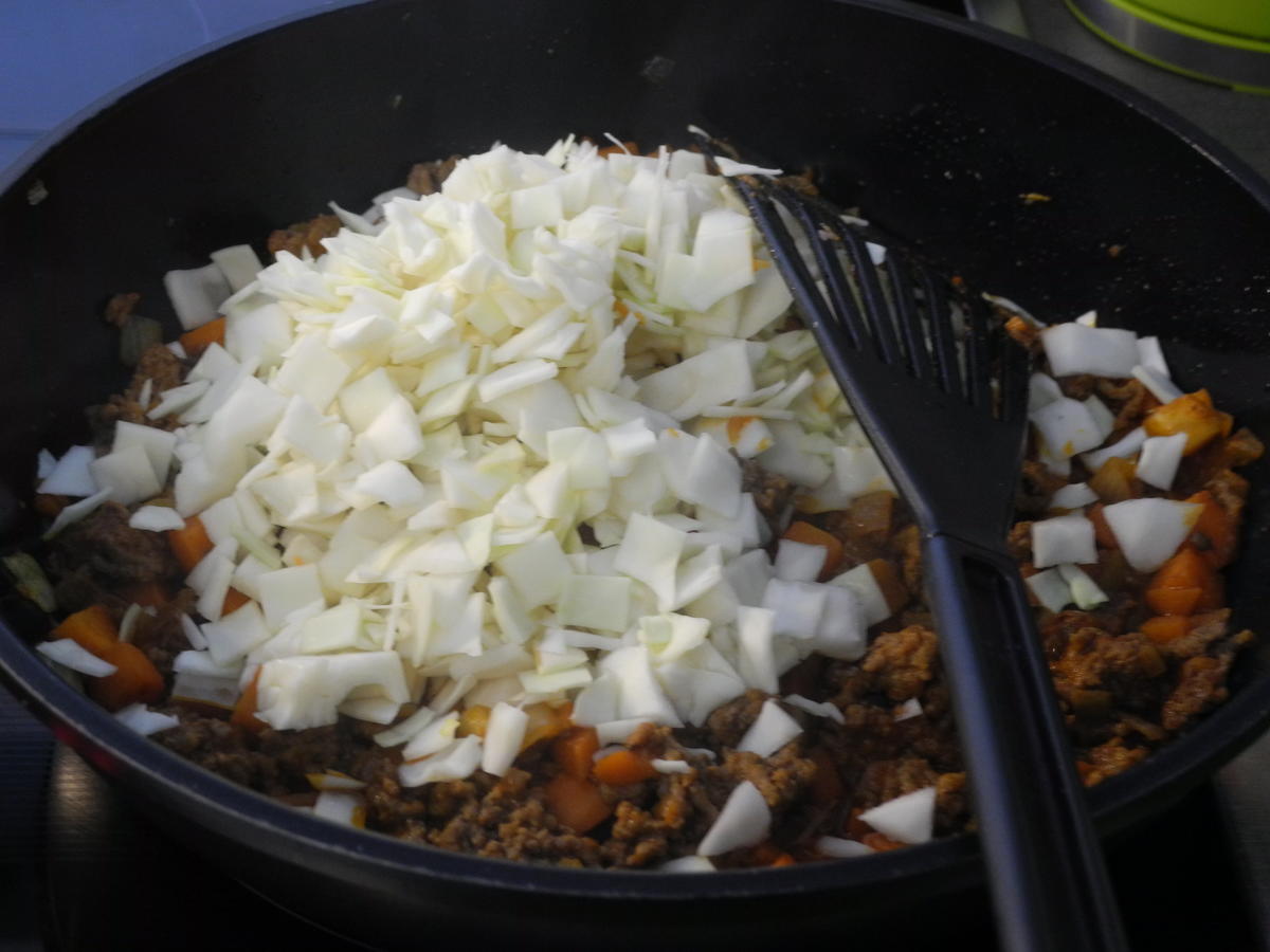 Nachgekocht - Schmorgemüse Weißkohl mit Hackfleisch - modifiziert ...