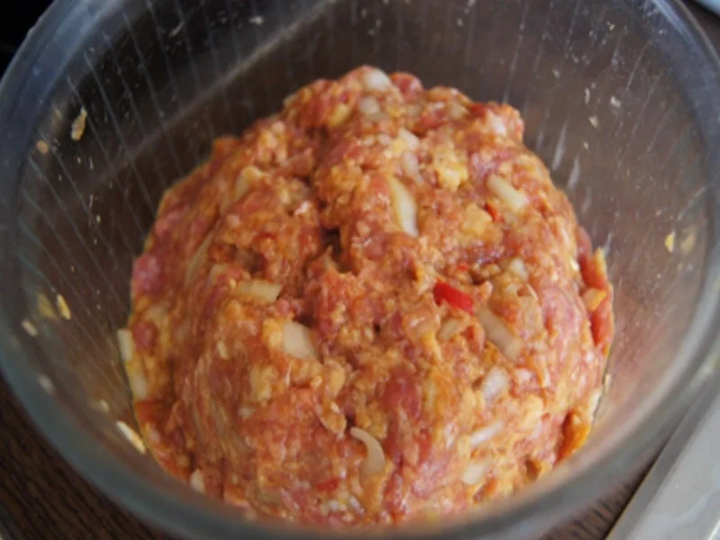 Pikant gewürzte Mettbällchen mit Gemüsemix im Wok und gelber Basmatireis - Rezept - Bild Nr. 6