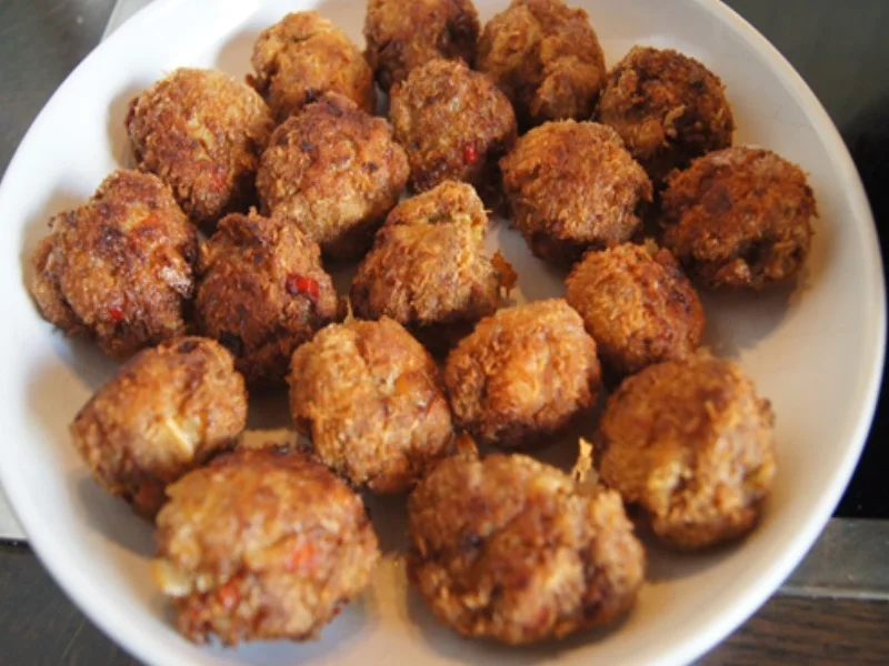 Pikant gewürzte Mettbällchen mit Gemüsemix im Wok und gelber Basmatireis - Rezept - Bild Nr. 10