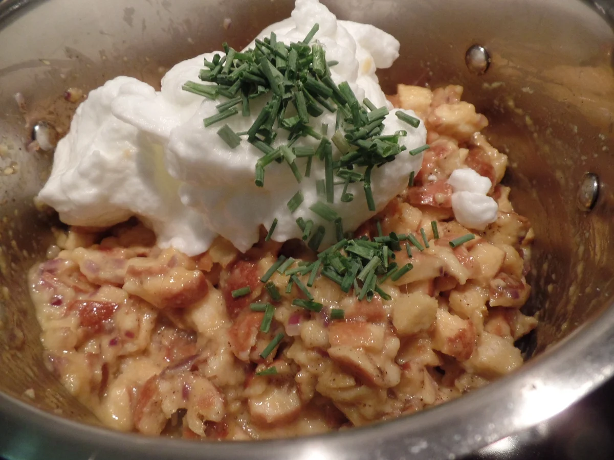 Rezept: Laugenstangenknödel mit Pilzrahmsuce Bild Nr. 9738 Laugenstangenknödel mit Pilzrahmsuce - Rezept - Bild Nr. 9738