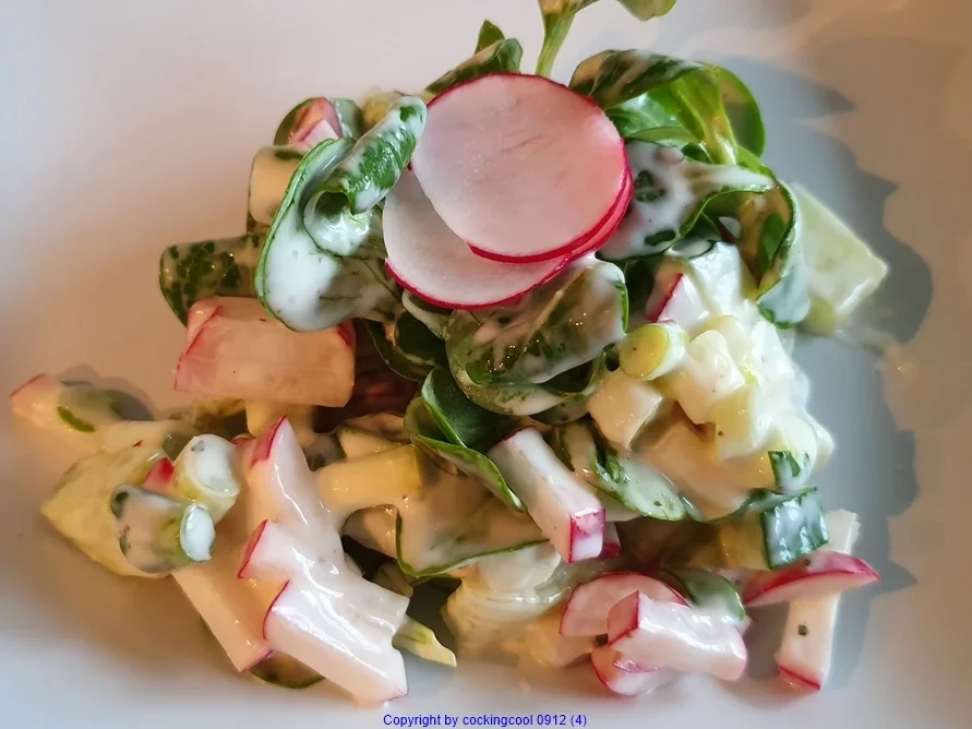 Frischer Salat im Winter zum Sonntagsbraten - Rezept - Bild Nr. 2