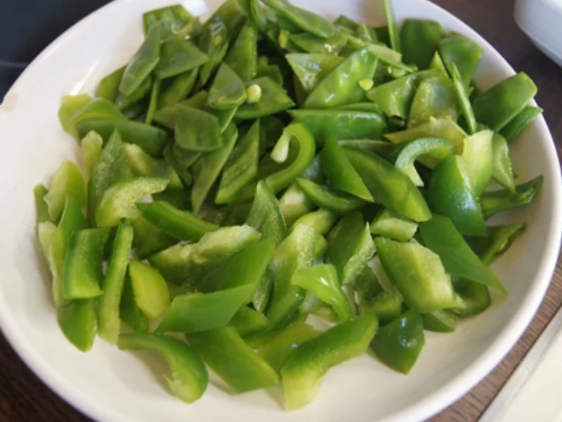 Steakhüfte mit Paprika-Zuckerschoten-Gemüse im Wok und gelber Basmatireis - Rezept - Bild Nr. 8