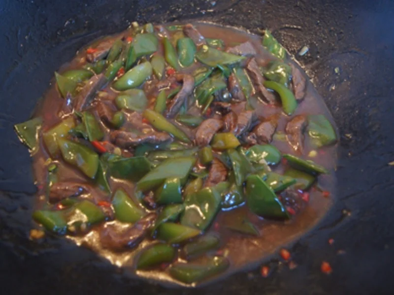 Steakhüfte mit Paprika-Zuckerschoten-Gemüse im Wok und gelber Basmatireis - Rezept - Bild Nr. 15