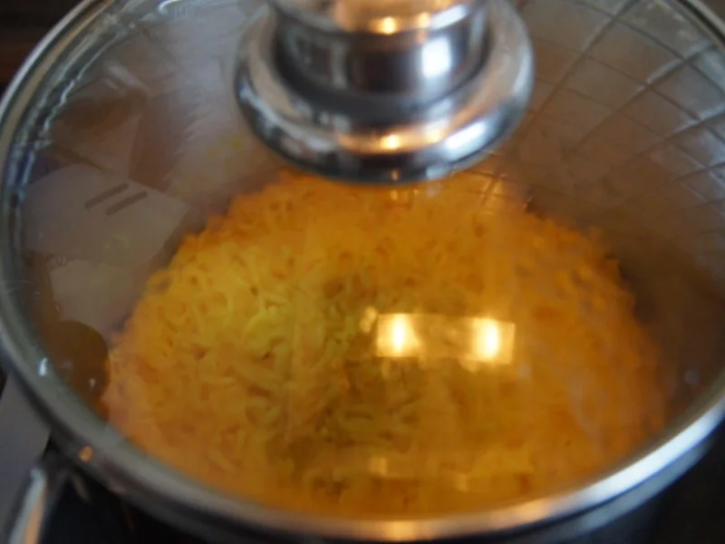 Steakhüfte mit Paprika-Zuckerschoten-Gemüse im Wok und gelber Basmatireis - Rezept - Bild Nr. 16