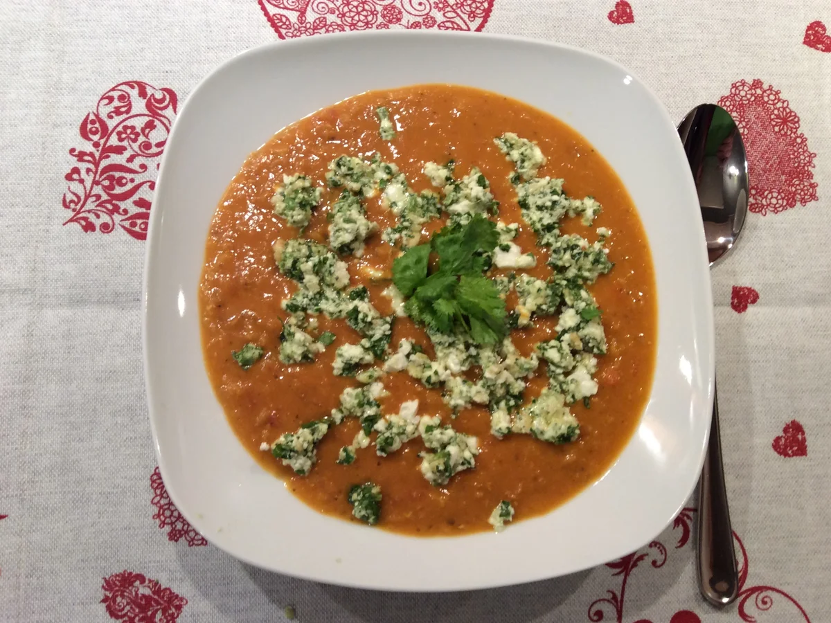 Linsensuppe mit Feta-Cashew-Pesto - Rezept - Bild Nr. 2