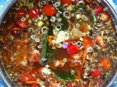 Würzig-exotische Ochsenschwanzsuppe mit fleischigen Knochen - Rezept - Bild Nr. 9