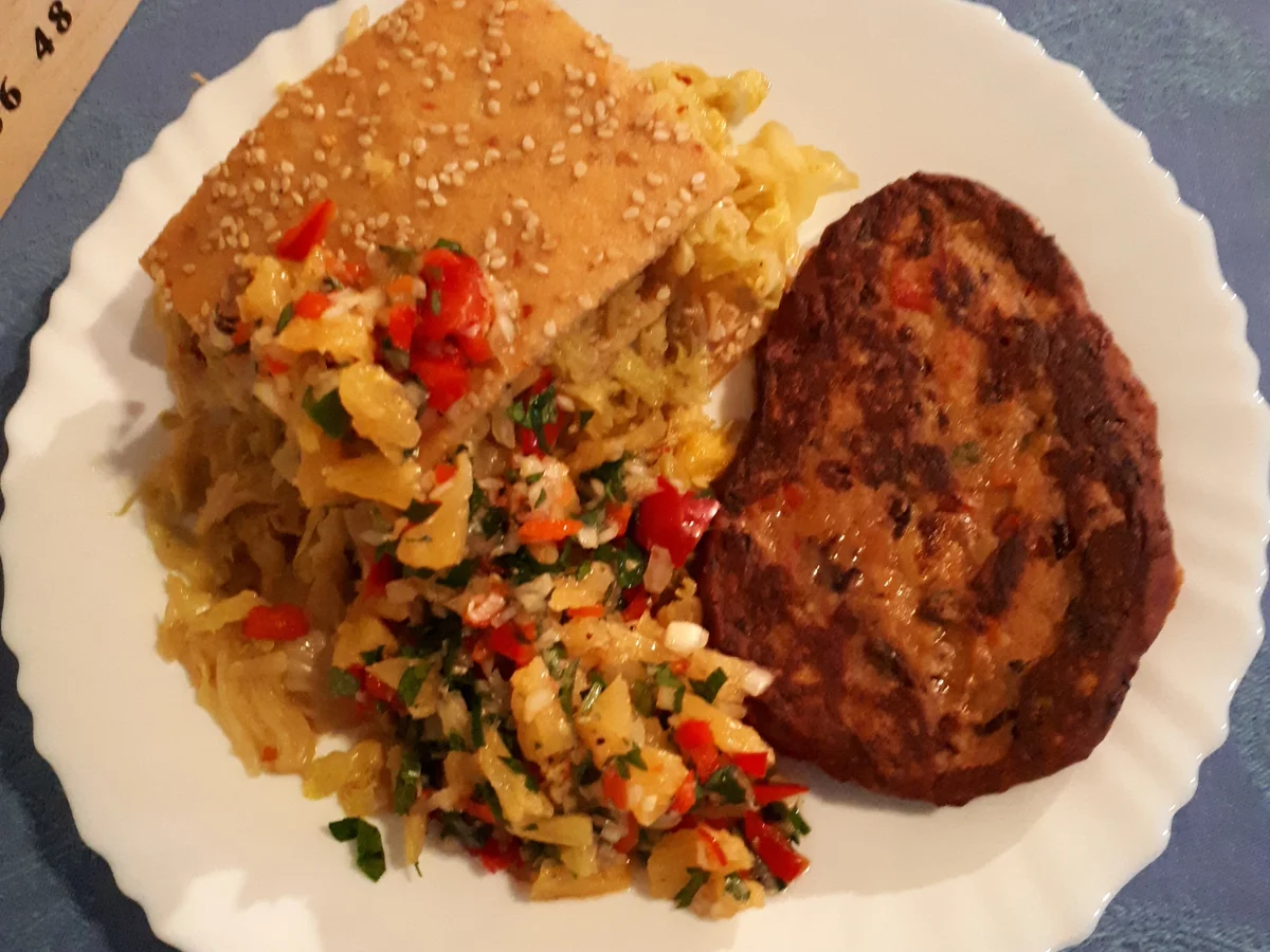 Rezept: Scharfer Hochstapler mit Bohnensteak - vegan Bild Nr. 17 Scharfer Hochstapler mit Bohnensteak - vegan - Rezept - Bild Nr. 17