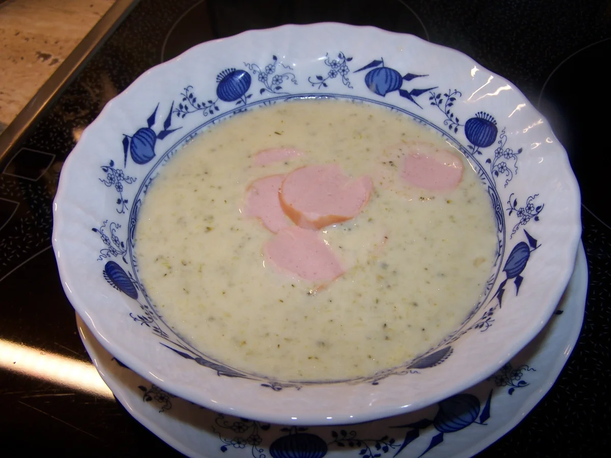 Brokkoli-Rahm- Suppe - Rezept - Bild Nr. 9790