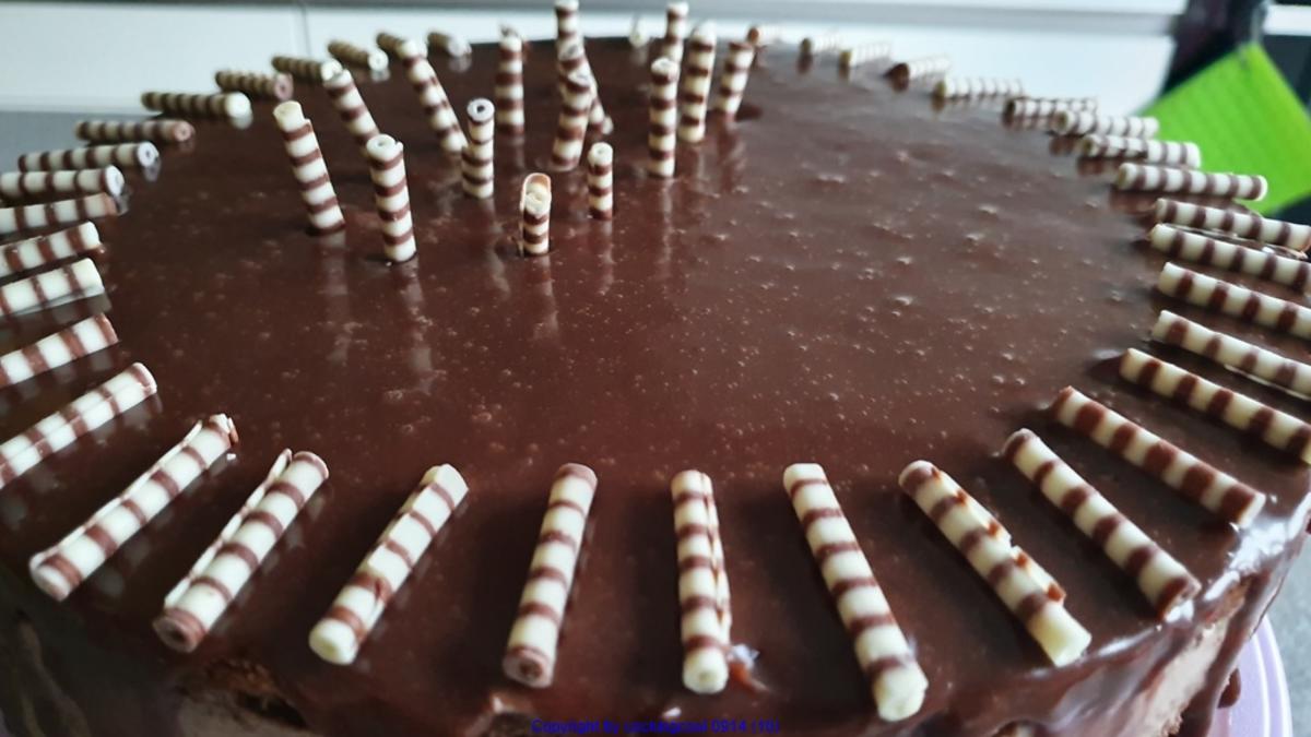 Schokoladen - Karamel - Torte - Rezept - Bild Nr. 2