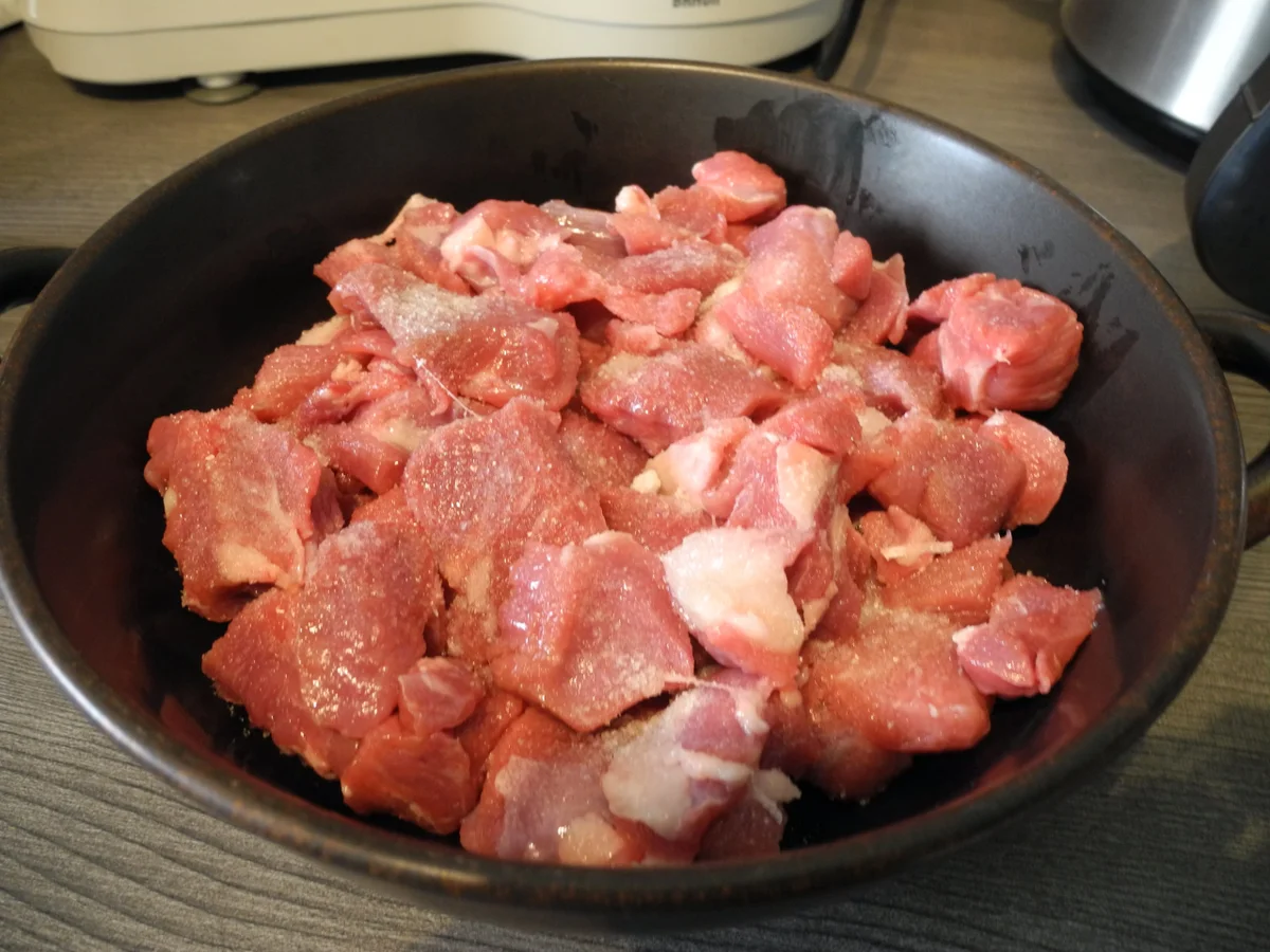 Rezept: Putengulasch mit bunten Reisnudeln Bild Nr. 9796 Putengulasch mit bunten Reisnudeln - Rezept - Bild Nr. 9796