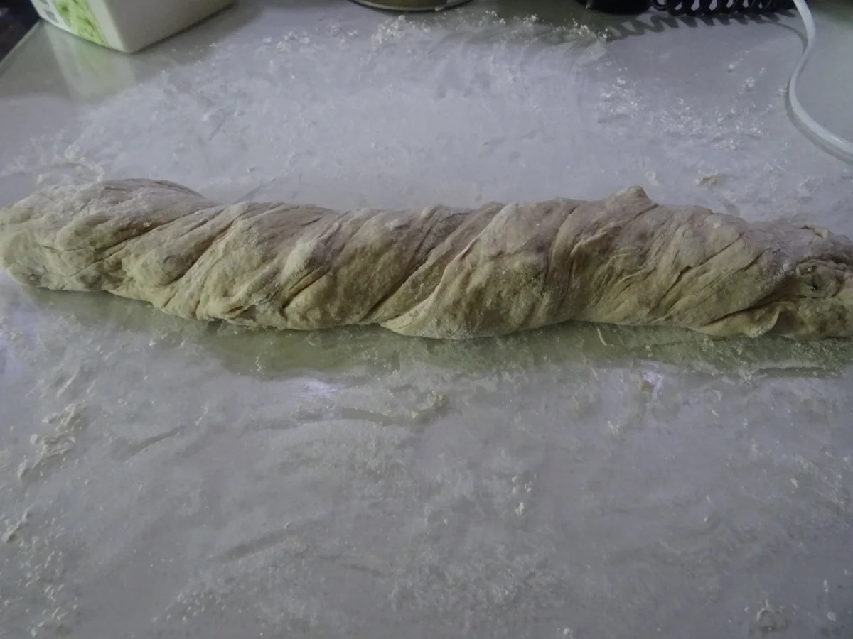 Dinkel-Baguette mit Körnern und Walnüssen - Rezept - Bild Nr. 3