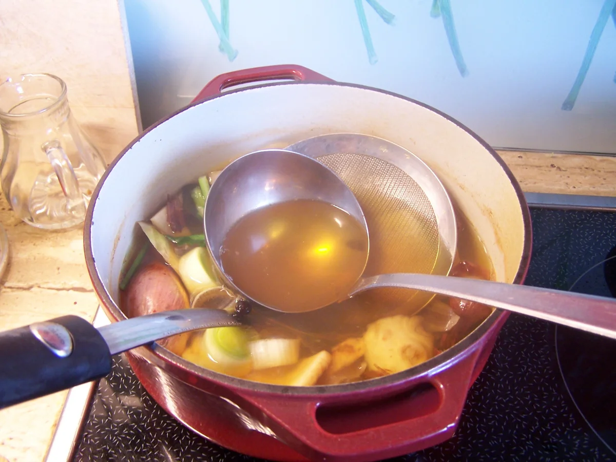 Rinderroulade mit Knödel und bunten Gemüse - Rezept - Bild Nr. 7