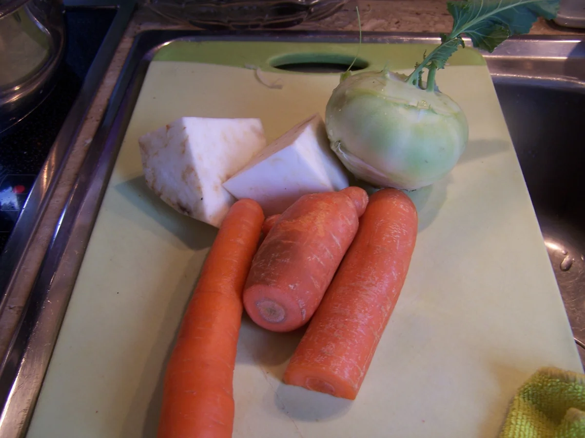 Rinderroulade mit Knödel und bunten Gemüse - Rezept - Bild Nr. 8