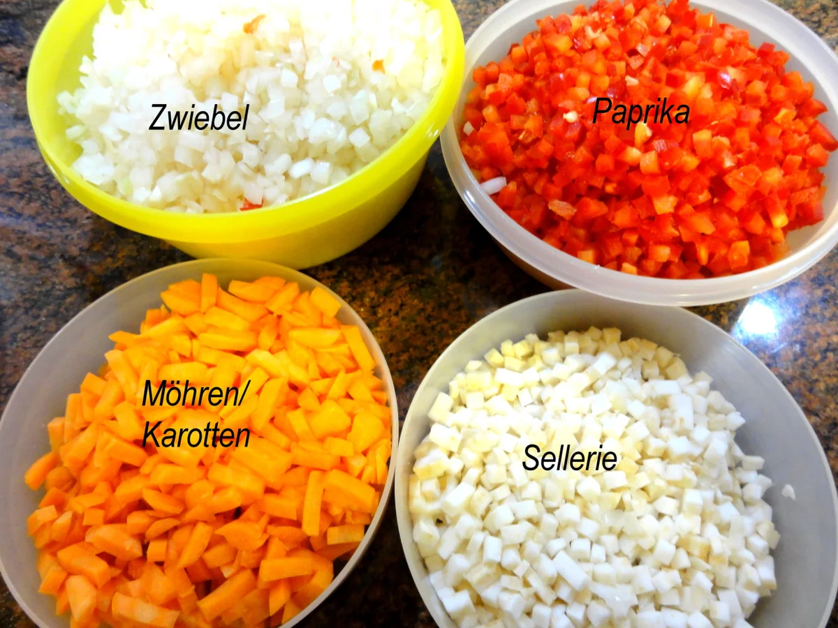 Suppe:   GULASCHSUPPE   pikant - Rezept - Bild Nr. 3