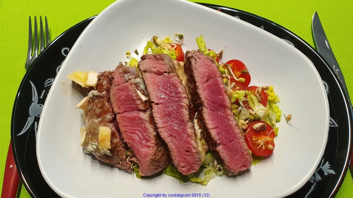 Gorgonzolasteak  auf Rauke und Kirschtomaten (heute mit Römersalat) - Rezept - Bild Nr. 2