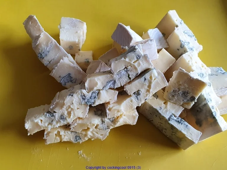 Gorgonzolasteak  auf Rauke und Kirschtomaten (heute mit Römersalat) - Rezept - Bild Nr. 5