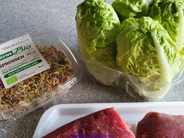 Gorgonzolasteak  auf Rauke und Kirschtomaten (heute mit Römersalat) - Rezept - Bild Nr. 4