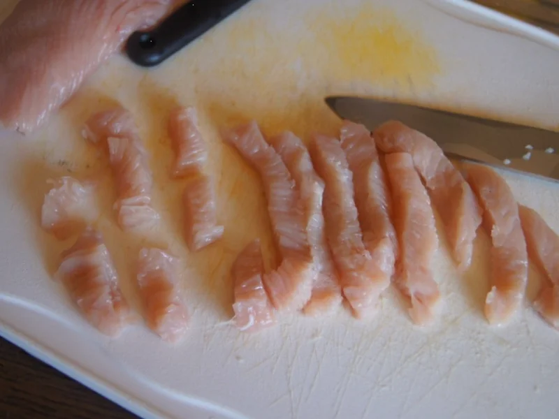 Thailändisches rotes Curry mit Rindfleisch, Paprika-Gemüse-Mix und gelber Basmatireis - Rezept - Bild Nr. 4