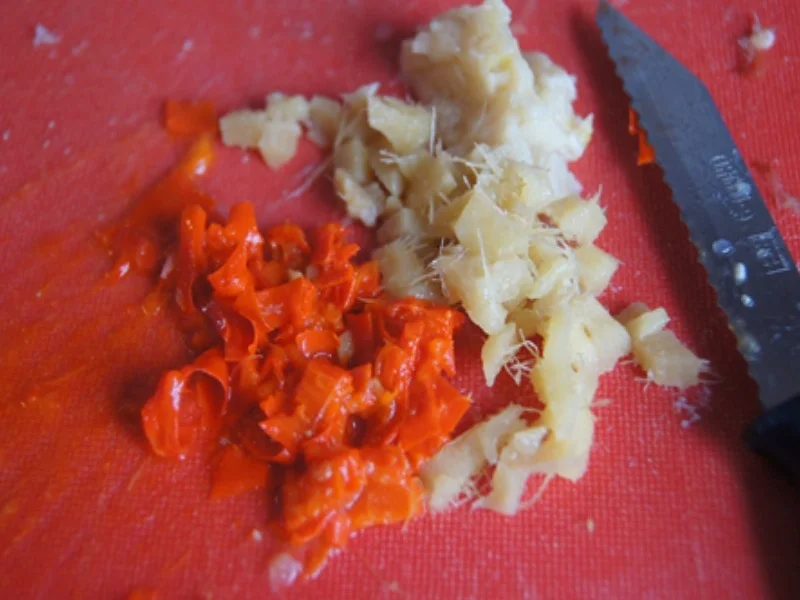 Hähnchenbrustfilet-Gemüse-Suppe mit Eierstich und Fadennudeln - Rezept - Bild Nr. 13