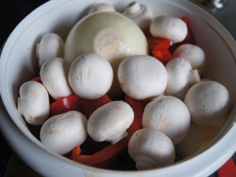 Rezept: Schweinefiletcurry mit Gemüsemix im Wok und Drillinge Bild Nr. 9 Schweinefiletcurry mit Gemüsemix im Wok und Drillinge - Rezept - Bild Nr. 9