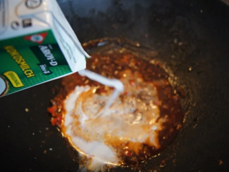 Rezept: Schweinefiletcurry mit Gemüsemix im Wok und Drillinge Bild Nr. 9848 Schweinefiletcurry mit Gemüsemix im Wok und Drillinge - Rezept - Bild Nr. 9848