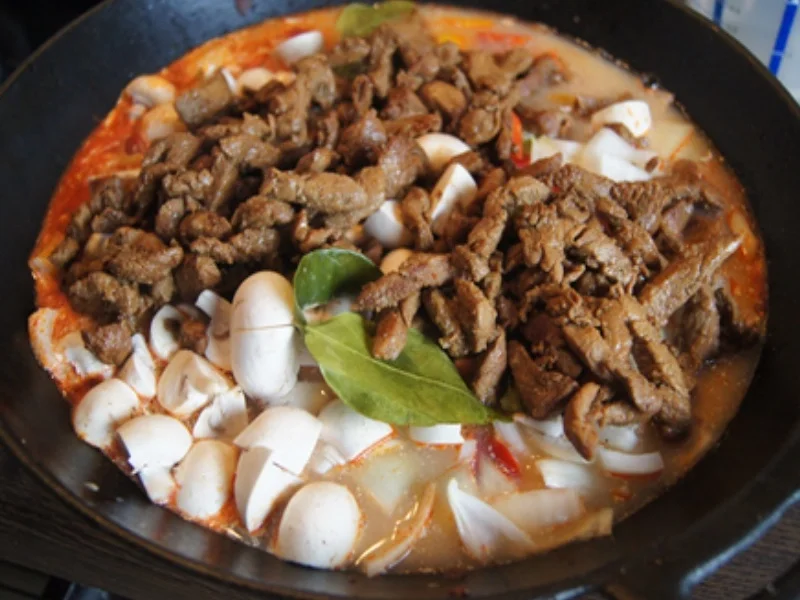 Rezept: Schweinefiletcurry mit Gemüsemix im Wok und Drillinge Bild Nr. 9848 Schweinefiletcurry mit Gemüsemix im Wok und Drillinge - Rezept - Bild Nr. 9848