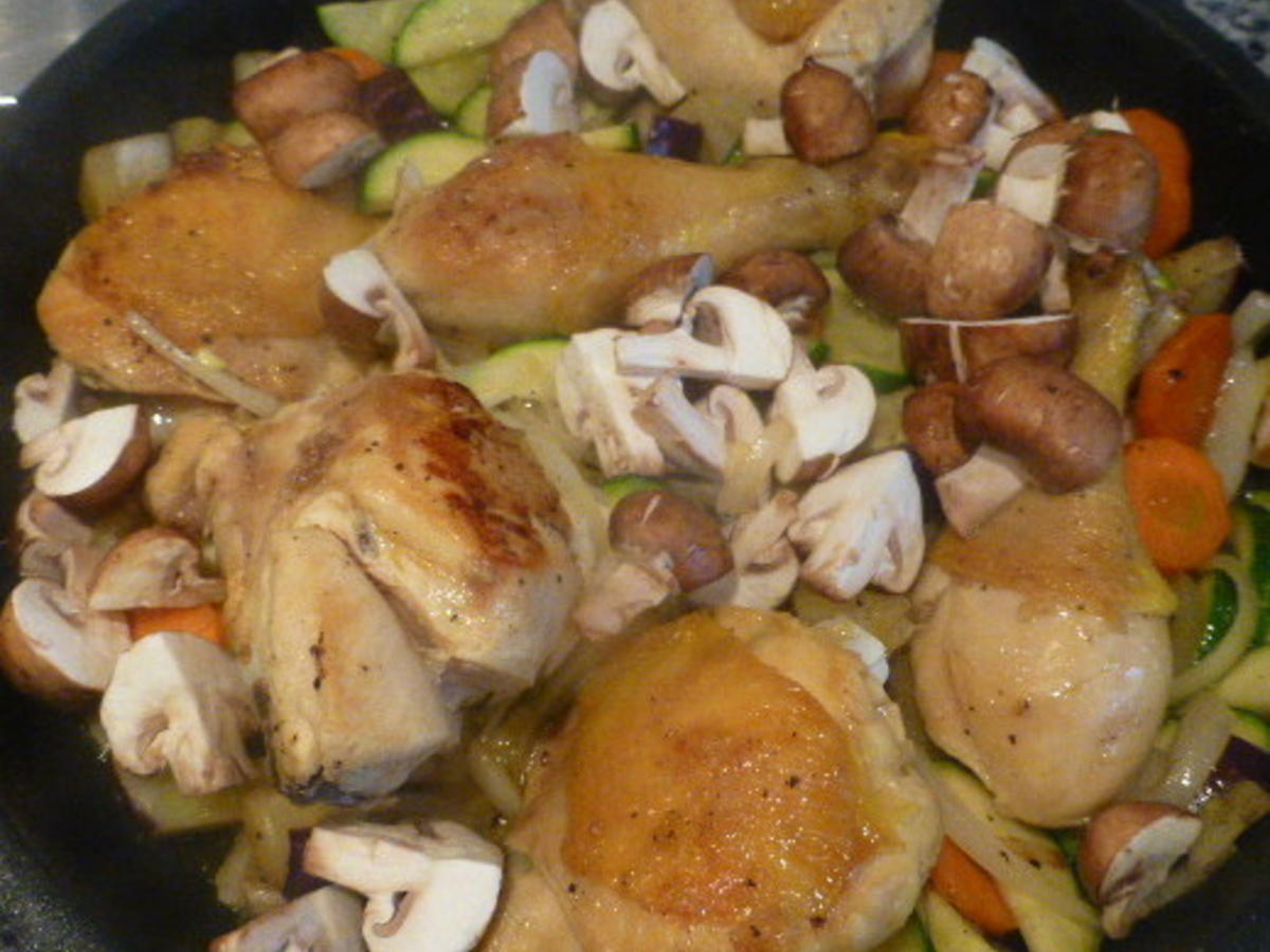 Geschmortes Hähnchen mit Gemüse und Reis - einfach - von golfvornholz