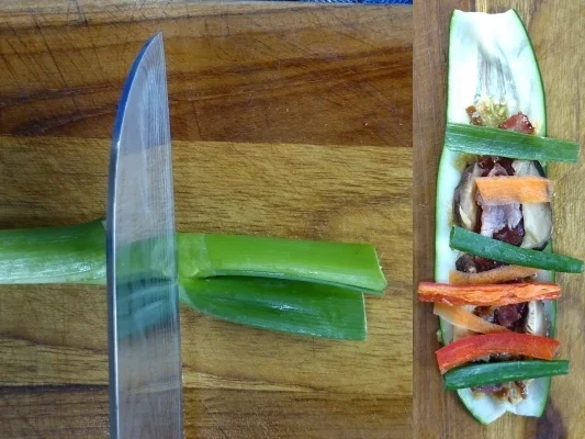 Scharfe Zucchini-Rouladen mit Rindfleisch- und Gemüsefüllung - Rezept - Bild Nr. 10