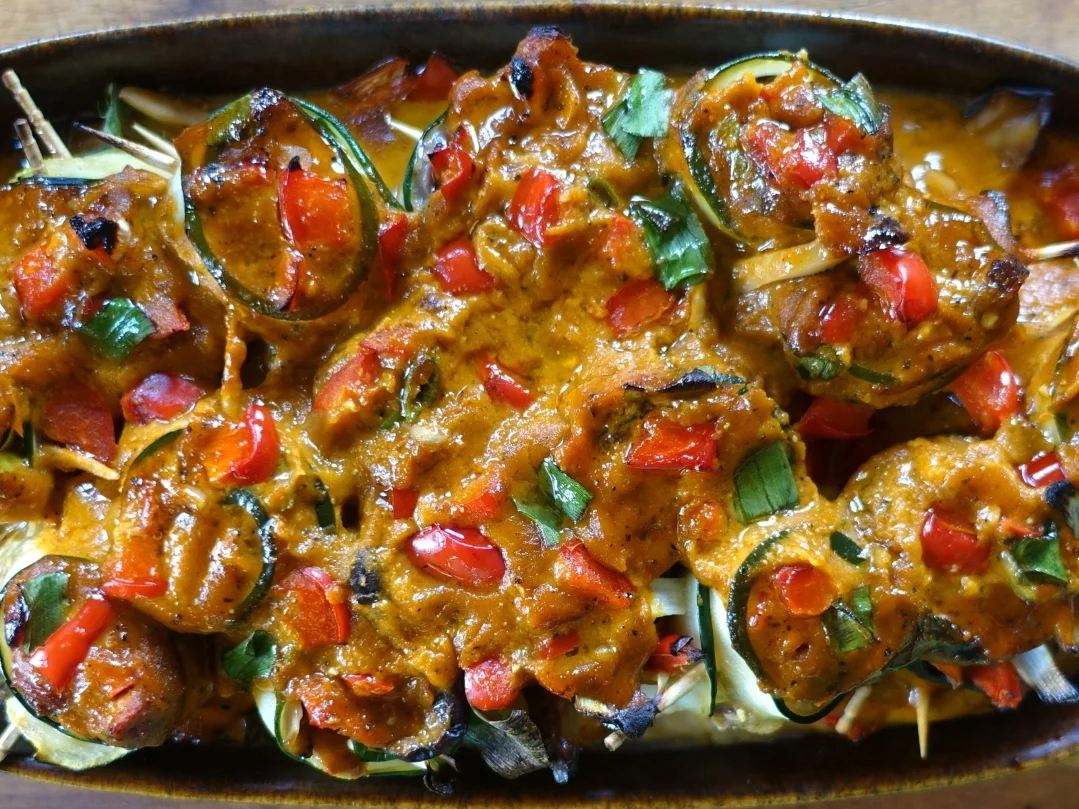 Scharfe Zucchini-Rouladen mit Rindfleisch- und Gemüsefüllung - Rezept - Bild Nr. 20