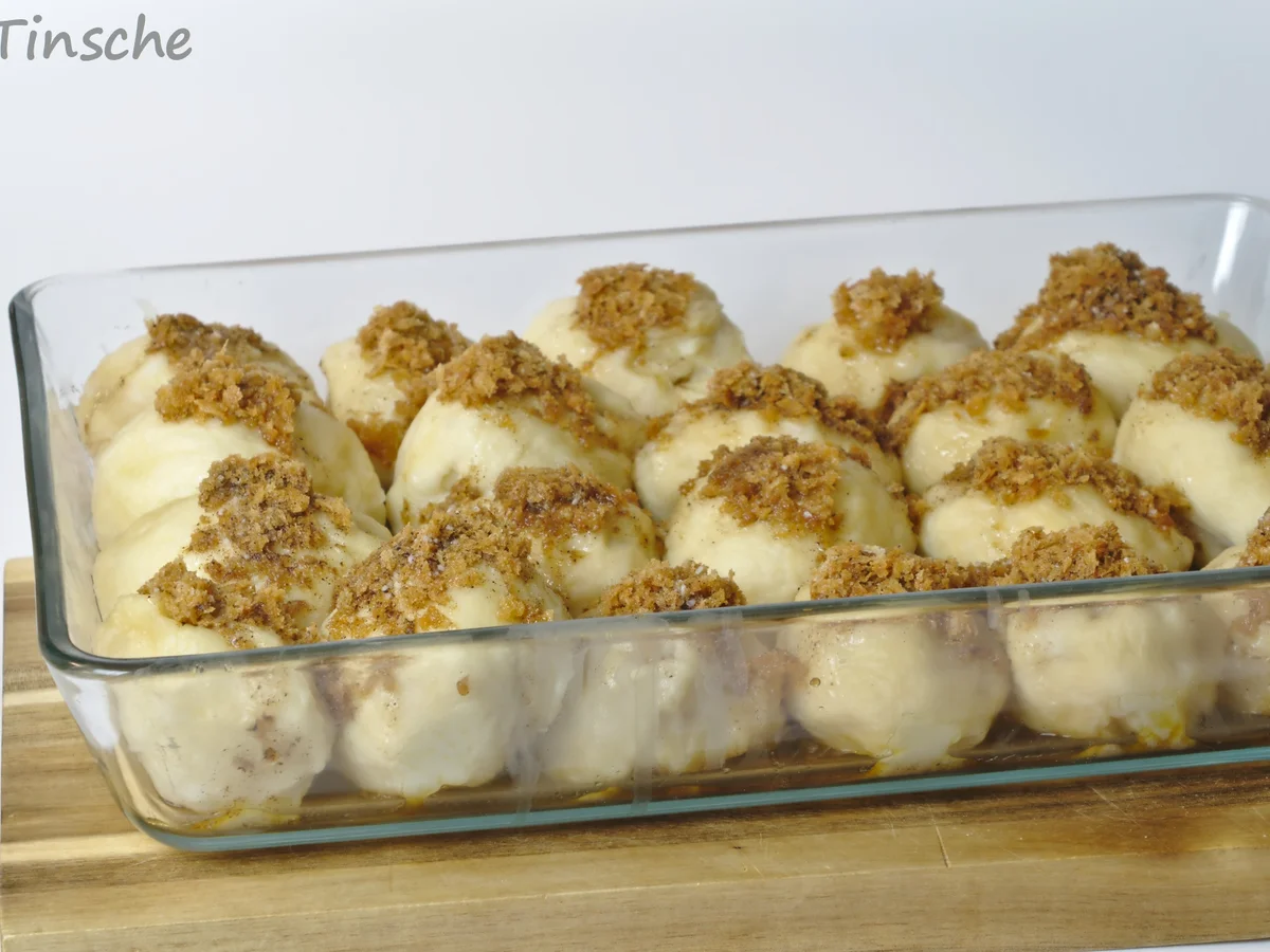 Rehgeschnetzeltes mit Hefeknödeln - Rezept - Bild Nr. 8