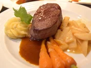 Rinderfilet an Herbstgemüse und Sellerie-Kartoffel-Stampf - Rezept - Bild Nr. 2