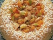 Süß-saures Hühnerfrikassee im Kokosreisring - Rezept