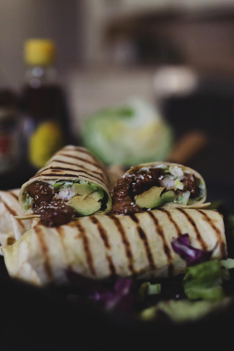 Chicken Teriyaki Wraps Mit Avocado Rezept Kochbar De