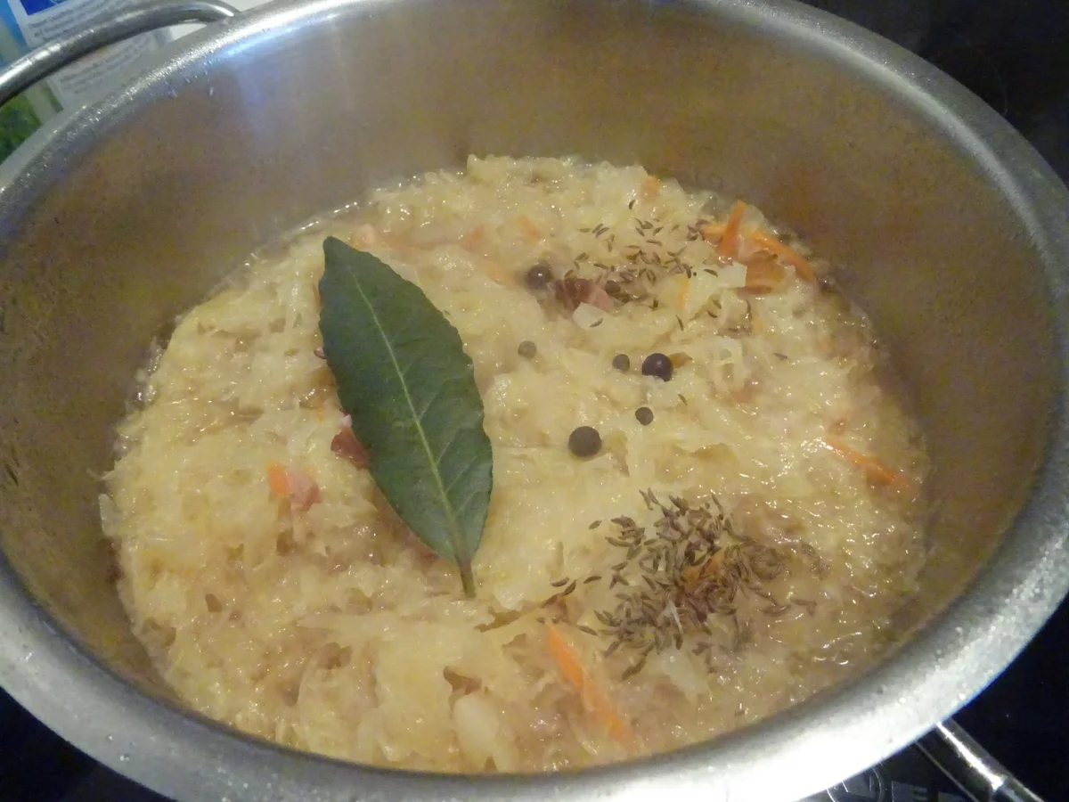 Kartoffelblattln mit Sauerkraut - Rezept - Bild Nr. 9