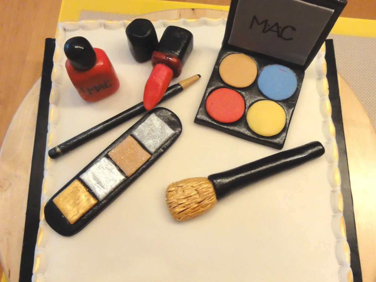 Rezept: Biskuit: VANILLE ~ SCHOKI ~ TORTE Bild Nr. 7 Biskuit: VANILLE ~ SCHOKI ~ TORTE - Rezept - Bild Nr. 7