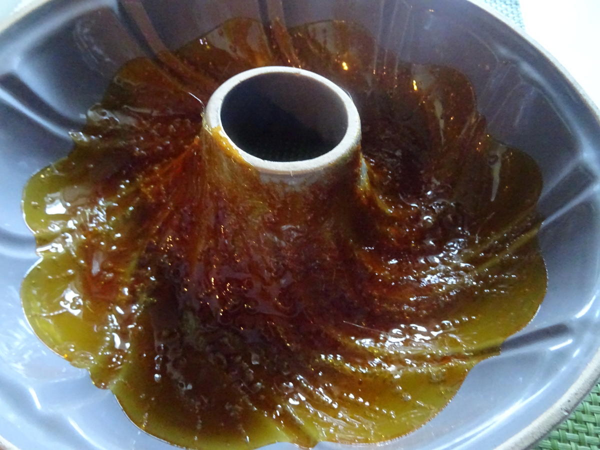 Mandel-Karamell-Pudding mit Schmand-Creme - Rezept - Bild Nr. 9