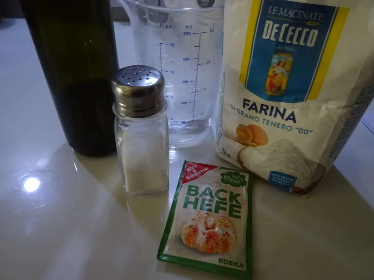 Rezept: Pizza quattro formaggi Bild Nr. 6 Pizza quattro formaggi - Rezept - Bild Nr. 6