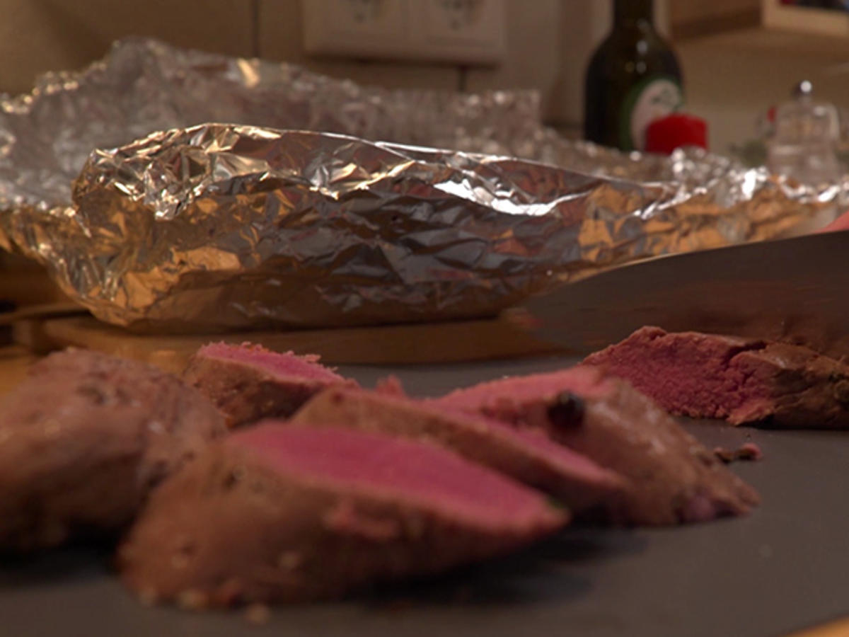 Rosa gebratener Rehrücken mit Mohnspätzle - von Das perfekte Dinner