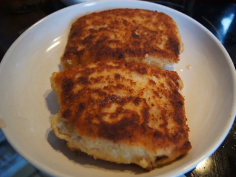 Paniertes Kabeljaufilet mit Schinkenspeck-Buschbohnen und Petersilie-Drillingen - Rezept - Bild Nr. 6