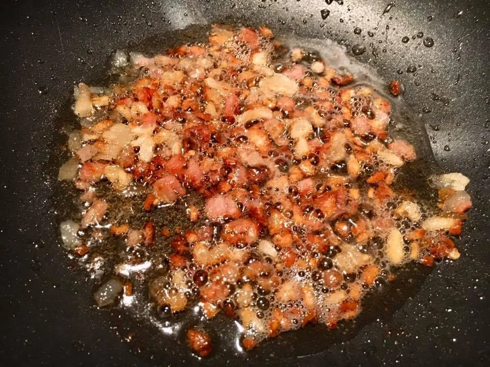 Kitzroulade mit Steinpilz-Pistazien Füllung auf Tagliatelle - Rezept - Bild Nr. 4