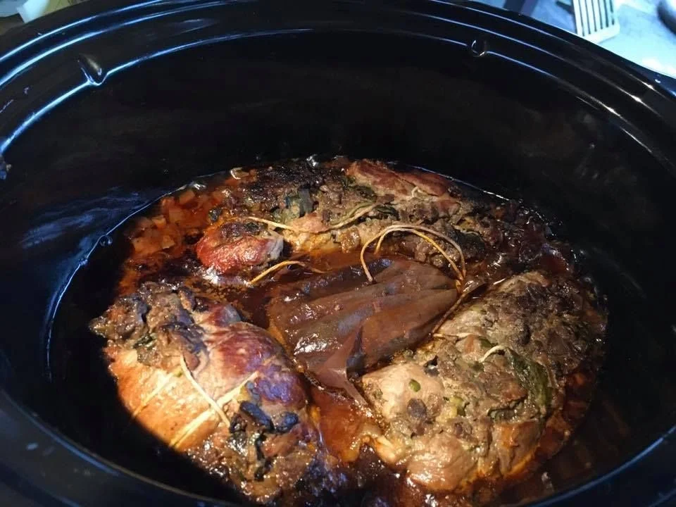 Kitzroulade mit Steinpilz-Pistazien Füllung auf Tagliatelle - Rezept - Bild Nr. 11