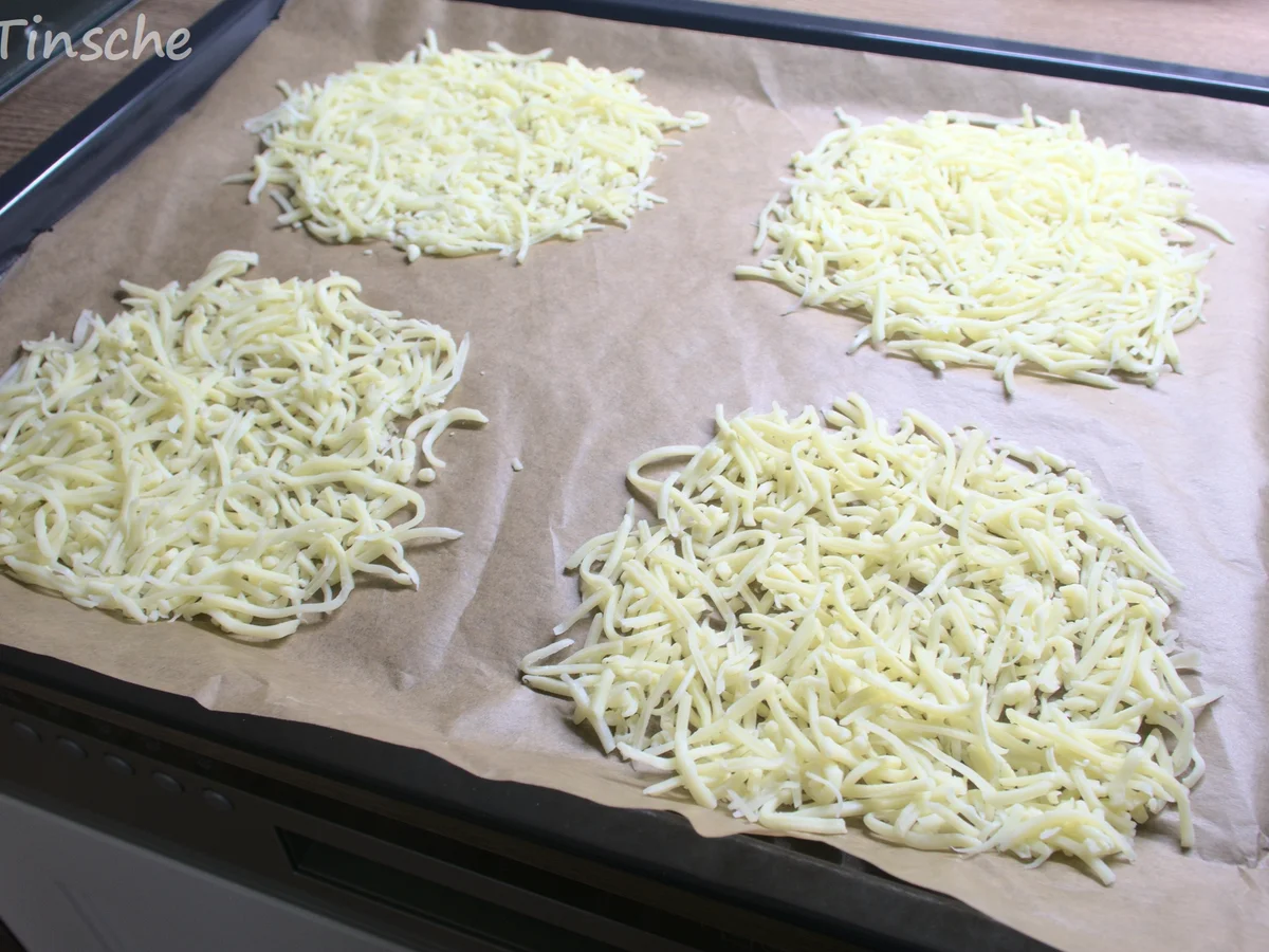 Käsetacos gefüllt mit Hack, Paprika, Salat & Avocadocreme - Rezept - Bild Nr. 2