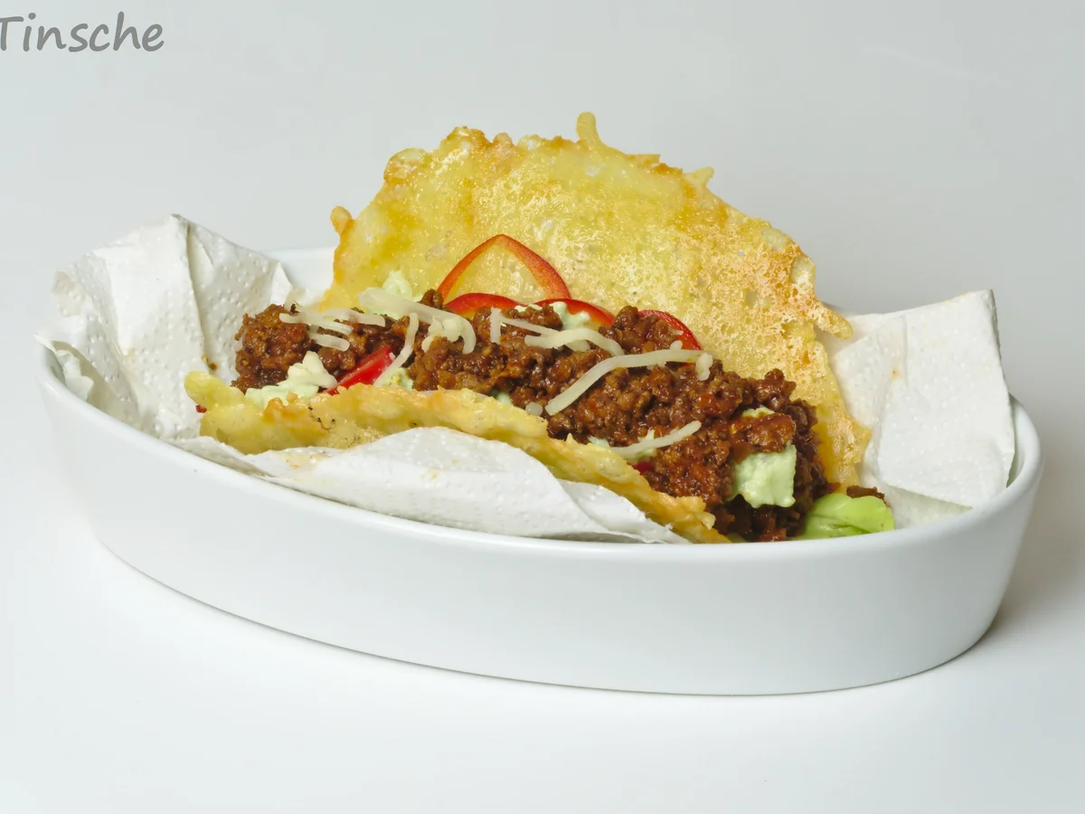 Käsetacos gefüllt mit Hack, Paprika, Salat & Avocadocreme - Rezept - Bild Nr. 7