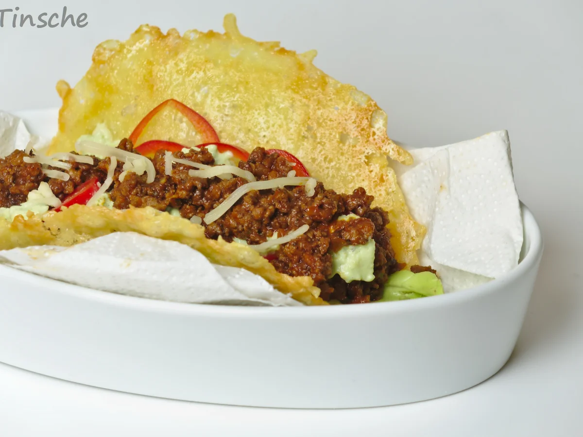 Käsetacos gefüllt mit Hack, Paprika, Salat & Avocadocreme - Rezept - Bild Nr. 8