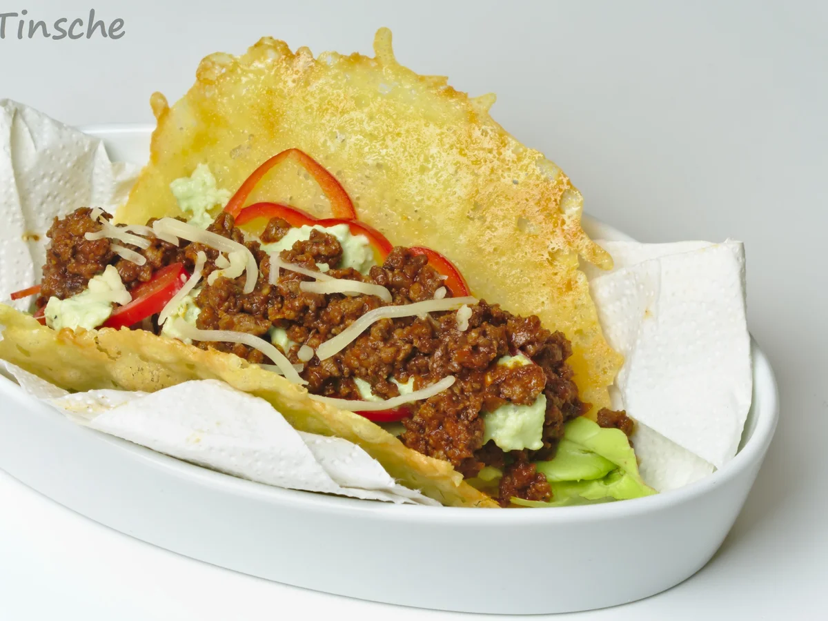 Käsetacos gefüllt mit Hack, Paprika, Salat & Avocadocreme - Rezept - Bild Nr. 9