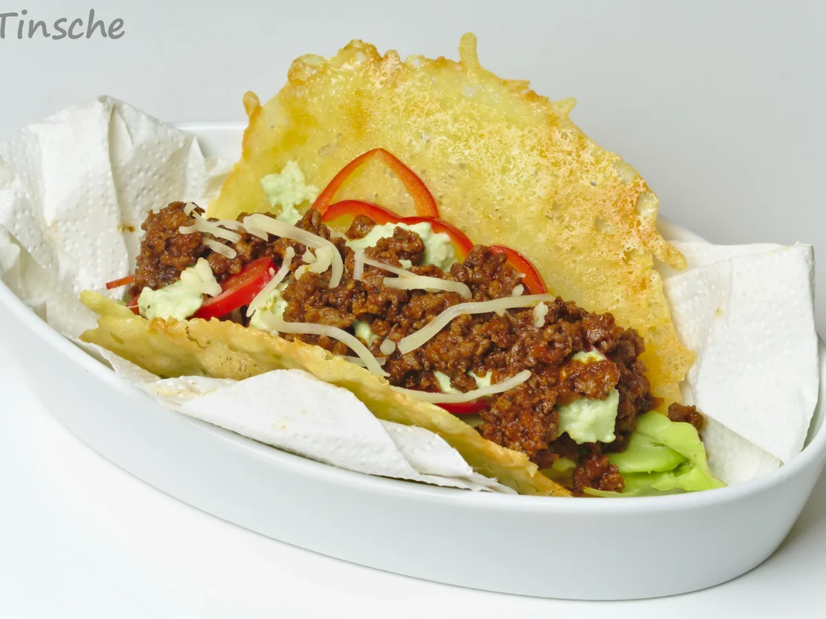 Käsetacos gefüllt mit Hack, Paprika, Salat & Avocadocreme - Rezept - Bild Nr. 10